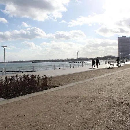 On The Promenade Любек